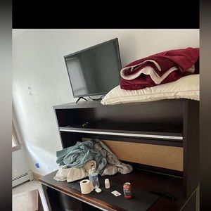 Selling a desk